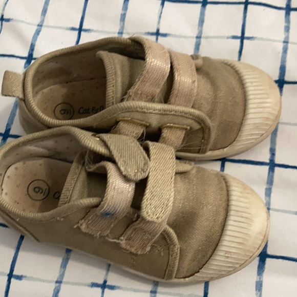 GUC toddler sneakers - Picture 2 of 4